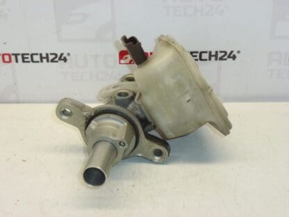 Főfékhenger Citroën Peugeot 0204254242 4601R1 4601T2